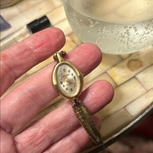 Elegant Waltham Gold Women's Watch